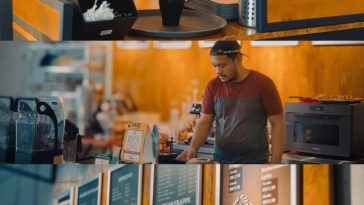 Kombinasi unik kopi dan nasi ayam Original di Faiz Koffee House 11 kopi01